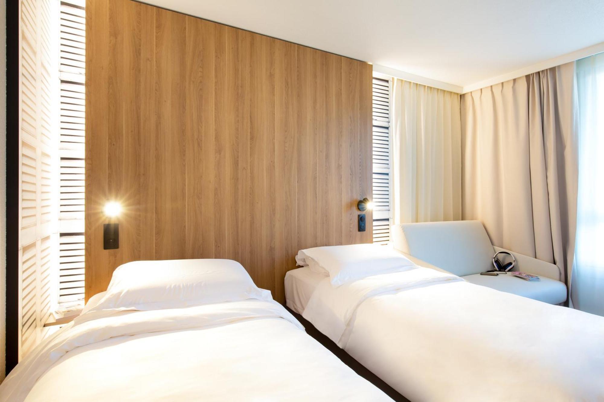 Standard Twin Room,1704850863:JPEG